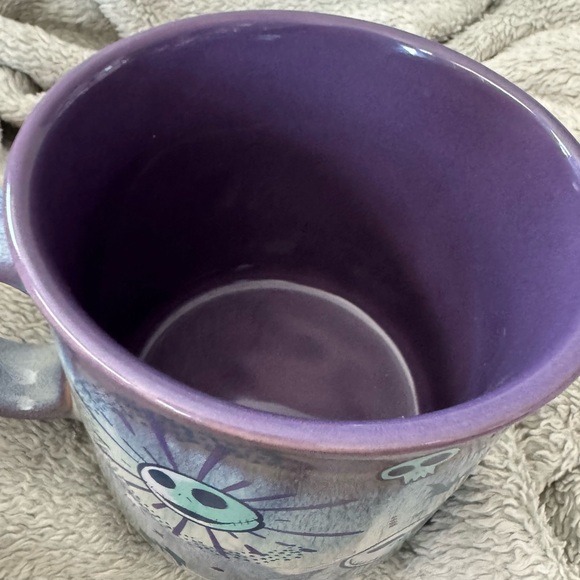 DISNEY CHRISTMAS/HALLOWEEN NIGHTMARE BEFORE CHRISTMAS MUG W/ Jack Skellington - Picture 7 of 8